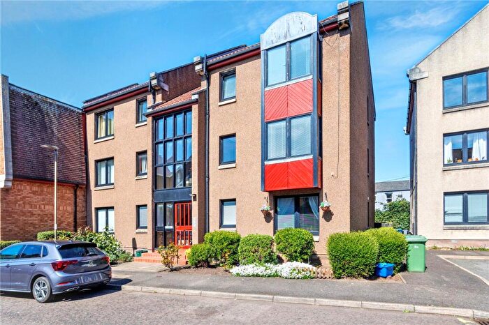 2 Bedroom Flat For Sale In Gracefield Court, Musselburgh, East Lothian, EH21