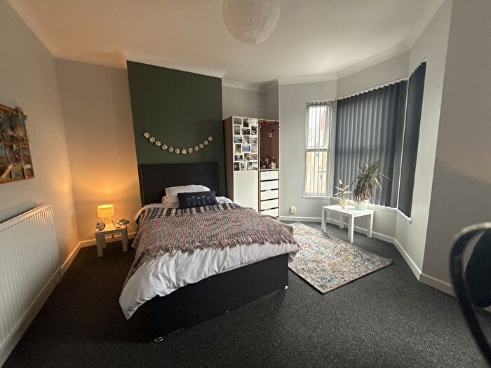 5 Bedroom End Of Terrace House To Rent In Diana Street, Cardiff, CF24