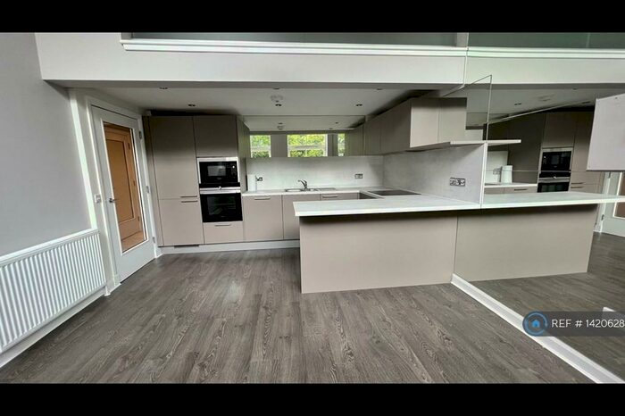 2 Bedroom Flat To Rent In Broomhill Avenue, Glasgow, G11