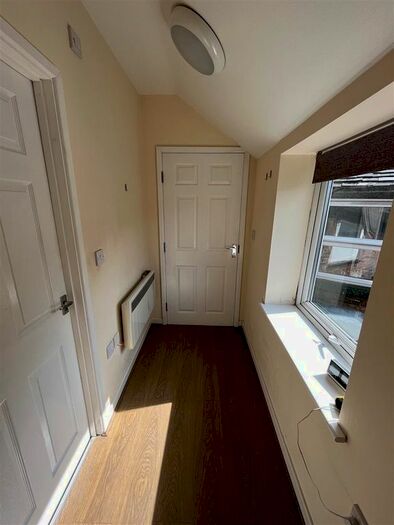 Studio To Rent In Hanover Street, Newcastle-Under-Lyme, ST5