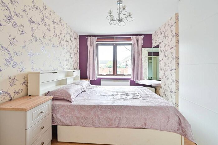 1 Bedroom Flat For Sale In Capstan Way, Canada Water, London, SE16