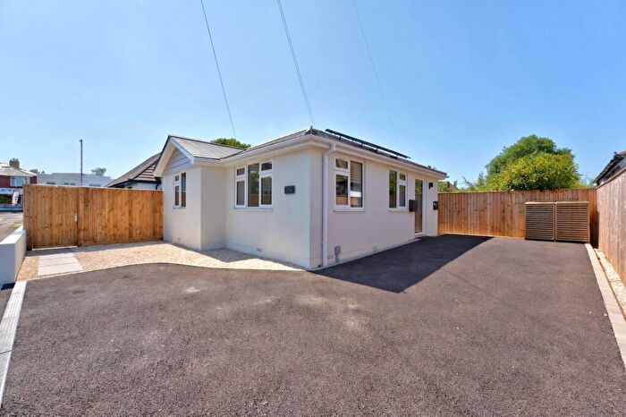 1 Bedroom Detached Bungalow For Sale In Ruskin Avenue, Bournemouth, BH9