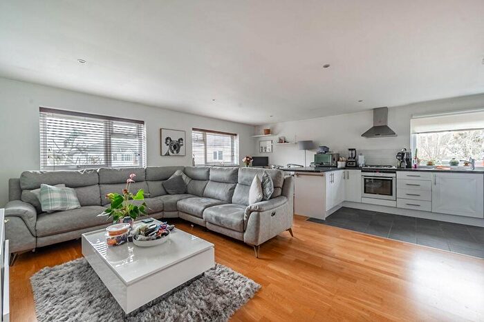 2 Bedroom Flat For Sale In Annette Close, Harrow, HA3