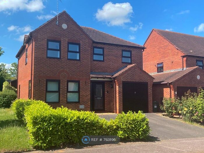 4 Bedroom Detached House To Rent In Pyke Hayes, Two Mile Ash, Milton Keynes, MK8