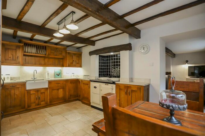 2 Bedroom Cottage For Sale In Beck Side, Barley, Burnley, BB12