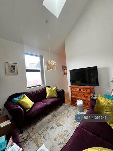 2 Bedroom Terraced House To Rent In Ash Street, Salford, M6