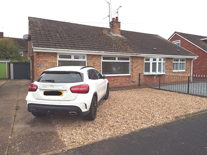 3 Bedroom Semi-Detached House To Rent In Stanbury Road, Hull, HU6