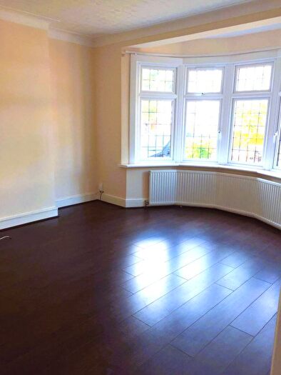 3 Bedroom Terraced House To Rent In Castle Drive, Ilford, IG4