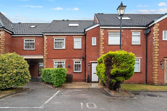2 Bedroom Duplex For Sale In Eastway, Maghull, Liverpool, L31