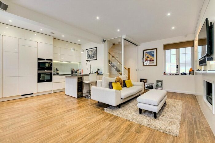 3 Bedroom Property To Rent In Stanhope Mews East, South Kensington, SW7