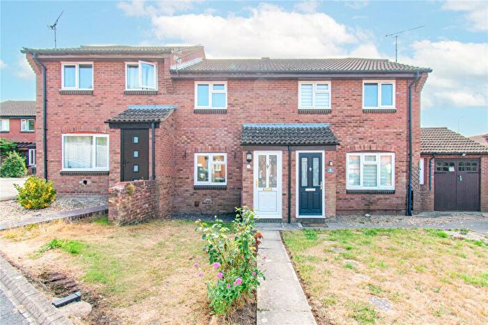 2 Bedroom Terraced House For Sale In Granary Close, Devizes, Wiltshire, SN10