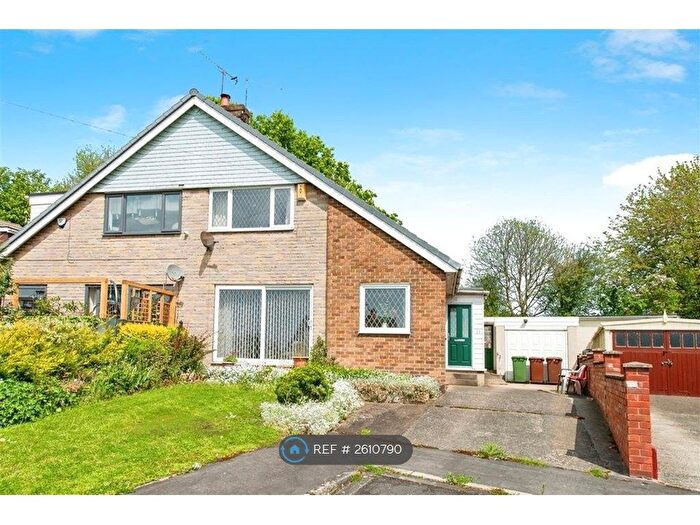 4 Bedroom Semi-Detached House To Rent In Spurrier Avenue, Knottingley, WF11