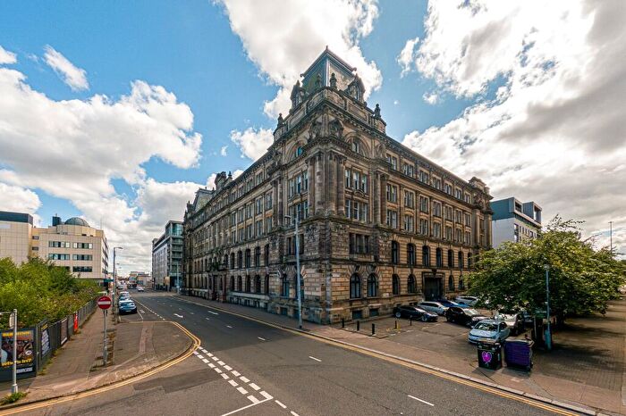1 Bedroom Apartment For Sale In Dalintober Street, Tradeston, Glasgow City, G5