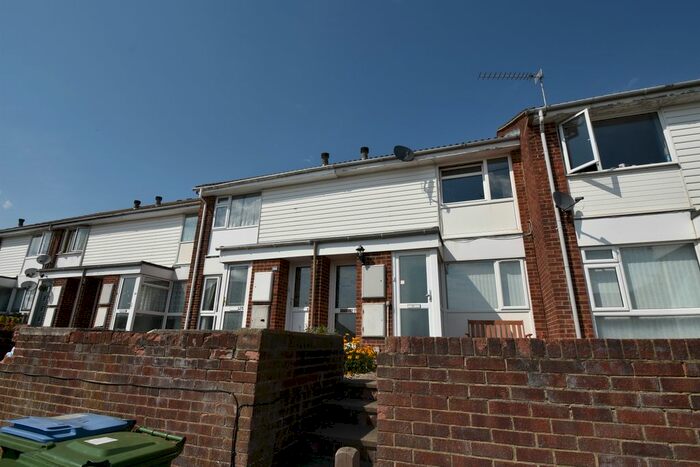 1 Bedroom Maisonette To Rent In Weyhill Close, Fareham, PO16