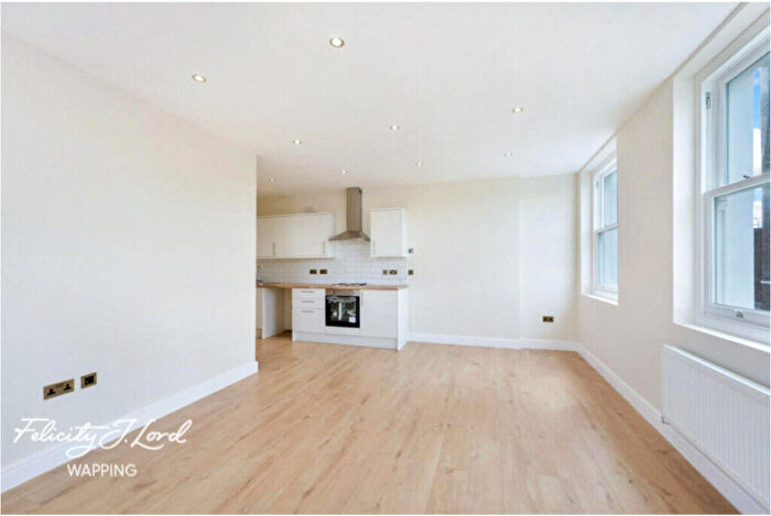 2 Bedroom Apartment To Rent In Commercial Road, London, E1