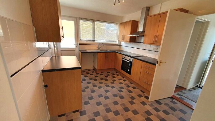 2 Bedroom Bungalow For Sale In Eastoke Avenue, Hayling Island, Hampshire, PO11