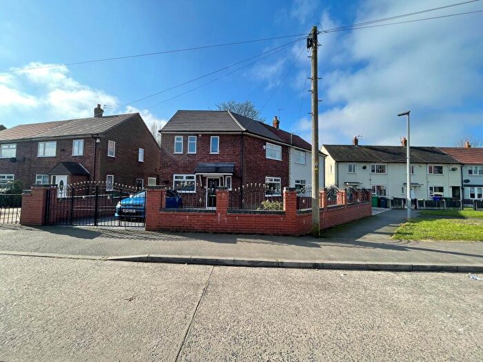 3 Bedroom Semi Detached House For Sale In Robinswood Road, Manchester, M22