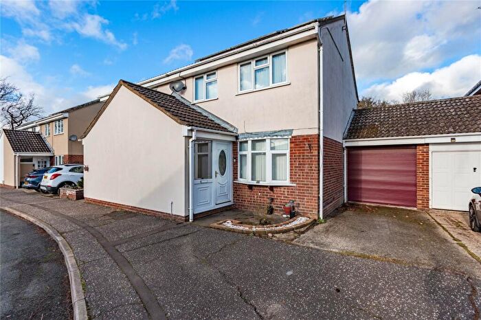 3 Bedroom Semi-Detached House For Sale In Stablecroft, Chelmsford, Essex, CM1