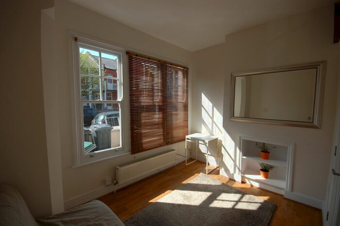 Studio To Rent In Salisbury Road, Haringey N4