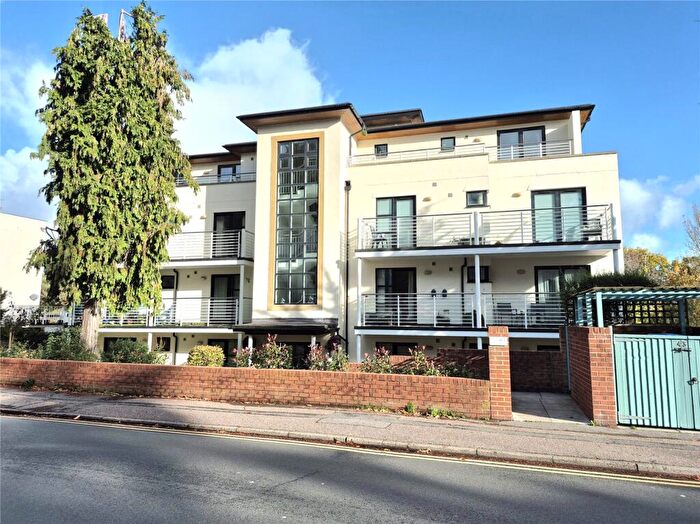 2 Bedroom Apartment For Sale In Surrey Road, Bournemouth, Dorset, BH4