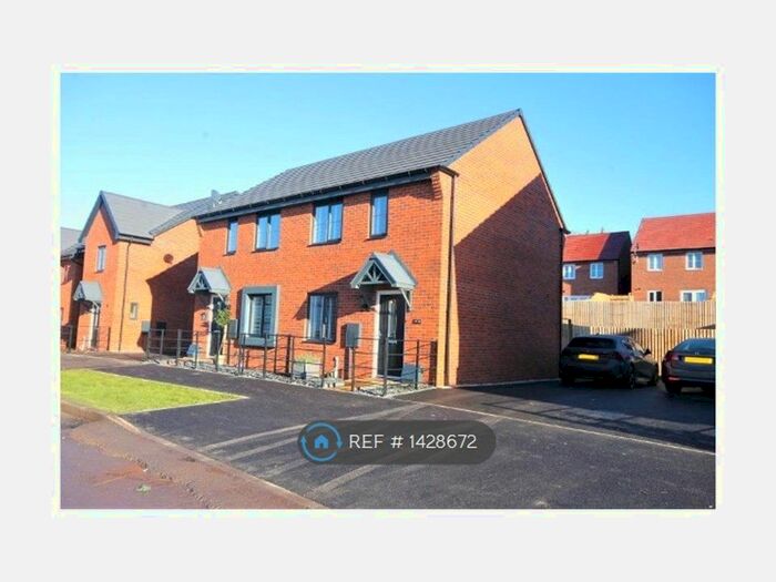 2 Bedroom Semi-Detached House To Rent In Brookes Avenue, Telford, TF3
