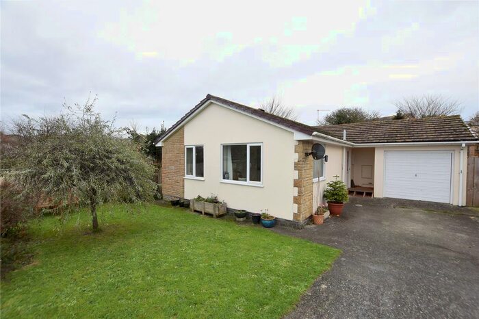 2 Bedroom Bungalow To Rent In Bede Haven Close, Bude EX23