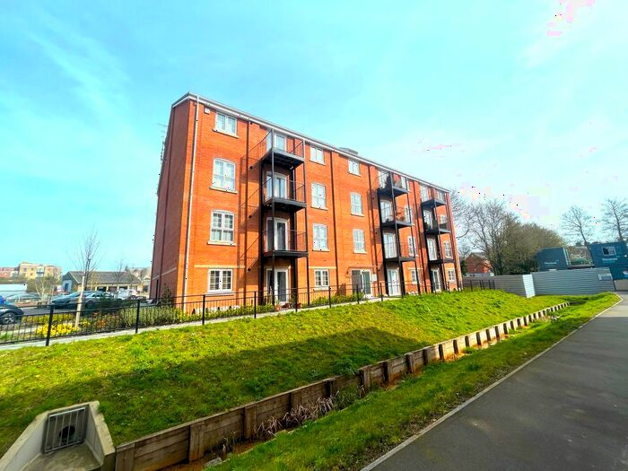 1 Bedroom Flat To Rent In Houghton Way, Bury St. Edmunds, IP33