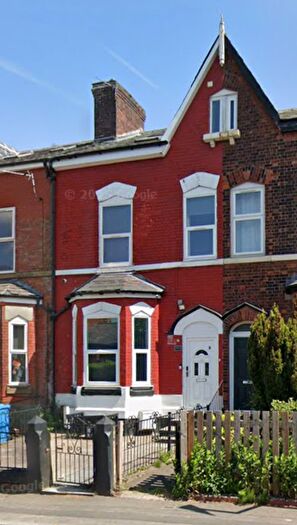 3 Bedroom Flat To Rent In Rochdale Road, Manchester, M9