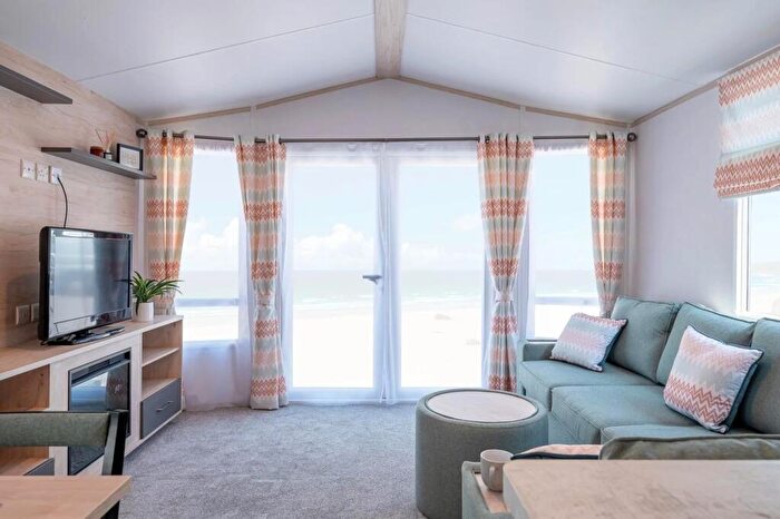 2 Bedroom Caravan For Sale In Llanmadoc, Gower, SA3