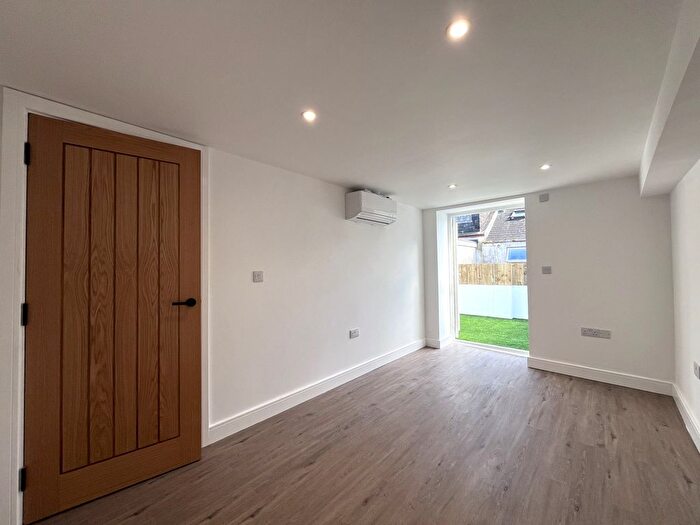 2 Bedroom Flat To Rent In Healy Place, Stoke, Plymouth, PL2