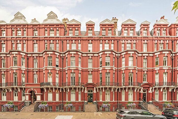 2 Bedroom Flat For Sale In Oxford Amp; Cambridge Mansions, Marylebone, NW1