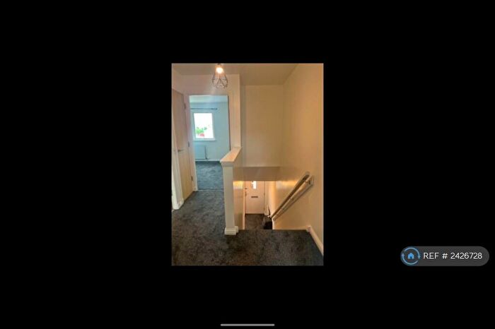 2 Bedroom End Of Terrace House To Rent In Lindsay Gardens, Kilmarnock, KA3