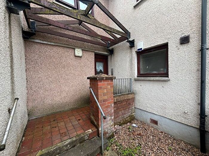 1 Bedroom Flat To Rent In Thornhill Road, Hamilton, ML3