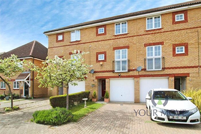 3 Bedroom Terraced House For Sale In Dorsey Drive, Bedford, Bedfordshire, MK42