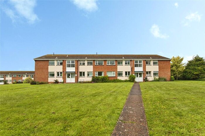 2 Bedroom Flat For Sale In Hulham Road, Exmouth, Devon, EX8