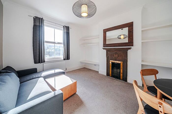 1 Bedroom Flat For Sale In Riggindale Road, Streatham, London, SW16