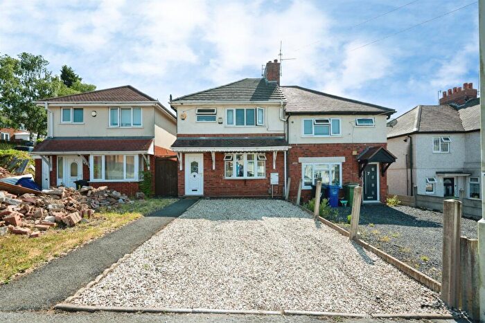 3 Bedroom Semi-Detached House For Sale In Milton Street, Brierley Hill, DY5