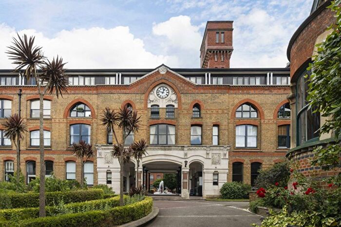 1 Bedroom Flat To Rent In Fairfield Road, London, E3