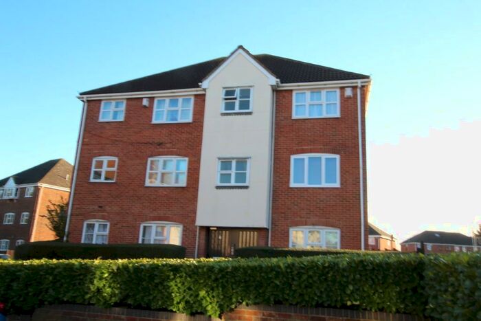1 Bedroom Flat To Rent In Burdetts Road, Dagenham, London, RM9