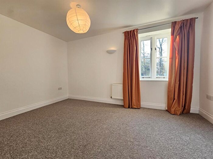 2 Bedroom Flat To Rent In Flat, Old Paper Mill, Ditton Walk, Cambridge, CB5