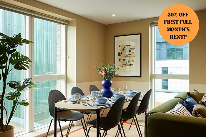 3 Bedroom Apartment To Rent In Candleriggs, Trongate, Glasgow, G1