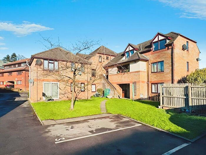 2 Bedroom Apartment To Rent In St James Court Fleet, GU51