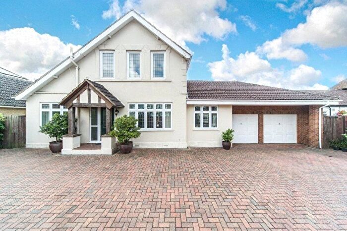 4 Bedroom Detached House For Sale In Woodside, Wigmore, Kent, ME8