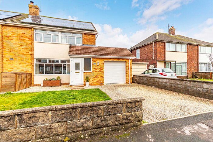 3 Bedroom Semi Detached House For Sale In Tweedale Road, Bournemouth, BH9