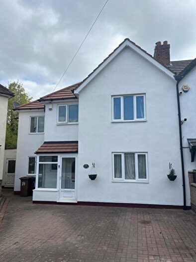 4 Bedroom Semi-Detached House To Rent In Hampton-in-Arden, B92