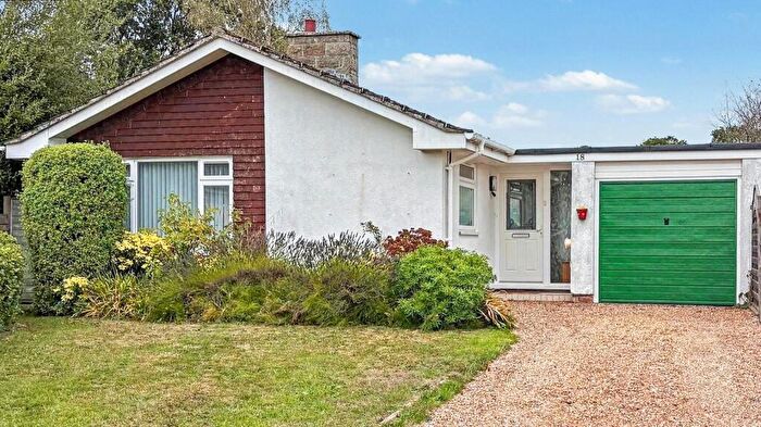4 Bedroom Bungalow For Sale In Springfields, Colyford, Colyton, Devon, EX24