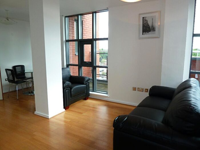 2 Bedroom Apartment To Rent In City Gate, Blantyre Street, Manchester, M15