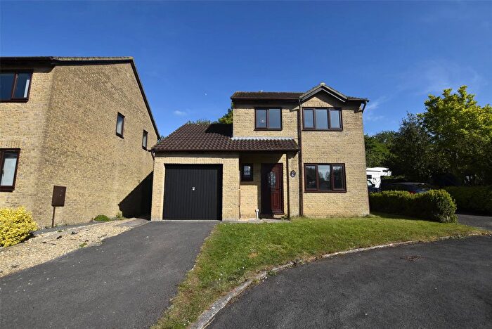 3 Bedroom Detached House To Rent In Staddlestones, Midsomer Norton, Radstock, Somerset, BA3