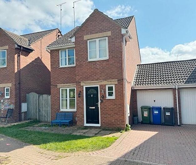 3 Bedroom Detached House To Rent In Cooper Close, Towcester, NN12