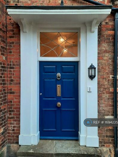 2 Bedroom Flat To Rent In Church Street, Shipston On Stour, CV36